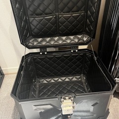 バイク用リアボックス45リットル ※取引予定者決まったので一旦ストップしますの画像