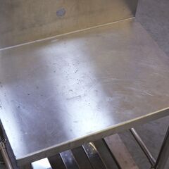 ≪zyt2581ジ≫ マルゼン バックガード付き作業台 架台/コンロ台 幅60cm 奥行45cm 下段スノコ棚 店舗/調理台/ステンレス/中古厨房機器/宮城県仙台市 071113-10の画像