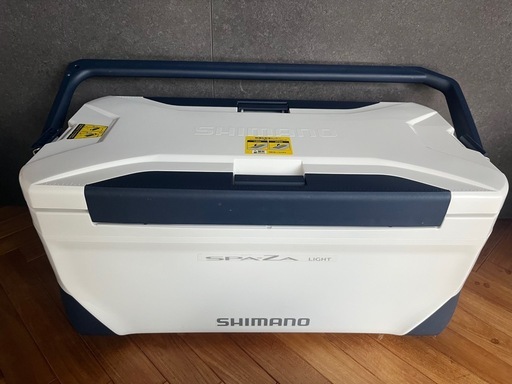 シマノ　スペーザ　３５Ｌ　クーラーボックス