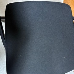 折りたたみ椅子の画像