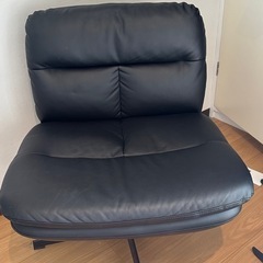 SKYE デスクチェア アームレス オフィスチェア ホイールなし パソコンチェア クロスレッグ 椅子 ワイド ホーム オフィス デスクチェア 高さ調節可能 回転 PUレザー (Black)の画像