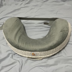 エルゴ　授乳クッションの画像