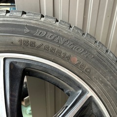 ダンロップ スタッドレスタイヤ アルミホイール付きの画像