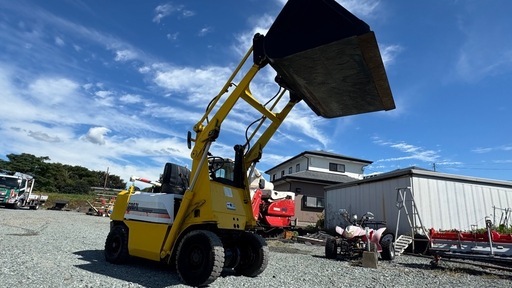 【熊本】小松　コマツタイヤショベル　SD07L-2　ホイールローダー　ディーゼル 熊本】小松コマツタイヤショベルSD07L-2ホイールローダーディーゼル