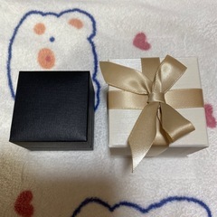 ピアス プレゼント空箱の画像