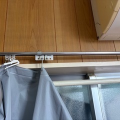 無料　【カーテンレール】ネジ式の画像