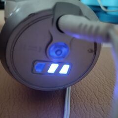 掃除機　ごみ溜め紙パック不要のもの　フル充電可　充電器あります　説明読んでくださいの画像