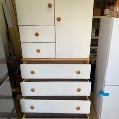 ナフコ　ベビータンスの画像