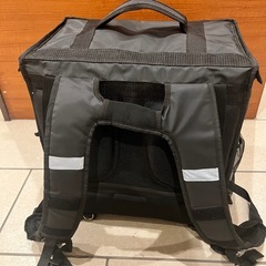 【極美品】ウーバーイーツ 配達バッグ リュックの画像