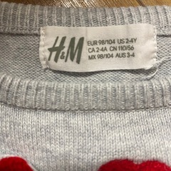 【美品】H&M 赤いハート刺繍 セーター 98/104の画像