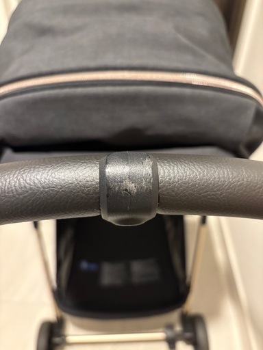 値下げ中【美品】nuna ixxa リベテッドローズ