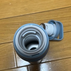 水筒　ほぼ新品の画像
