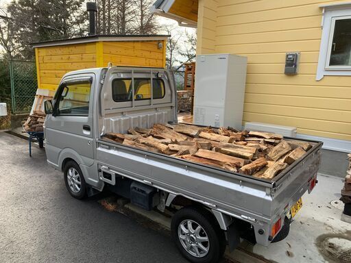 広葉樹割薪　軽トラ一杯10,000円　11月24日（月・祝）のみ