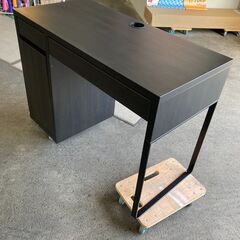IKEA　ミッケデスクの画像