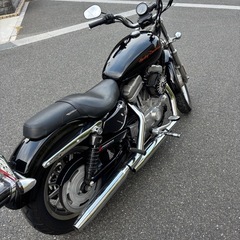 ハーレーxl883lスーパーローの画像