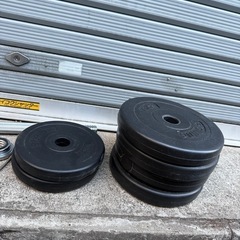 【無料でお譲り致します】筋トレセットの画像