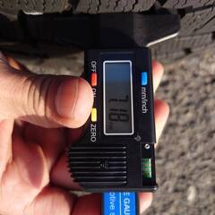 195/65/15 スタッドレスタイヤ　プリウス　バリ溝の画像