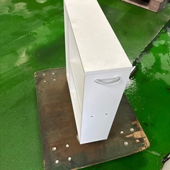 キャスター付き隙間収納棚の画像