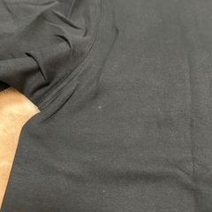 未使用ユニクロUNIQLOブラッシュドモックネックTシャツ長袖 長袖Tシャツ 長袖トップス 長袖ニット 長袖トレーナー 紳士服 blackブラック黒色系L チェスト96～104センチ メンズmen’s男性用紳士の画像