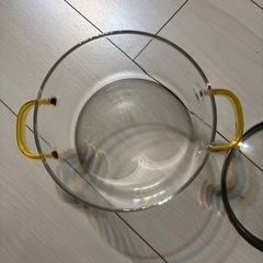 ガラス両手鍋新品未使用の画像