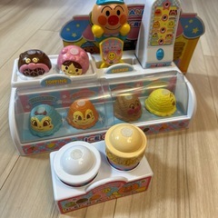 アイスクリーム屋さんとお寿司屋さんとレジスターの画像