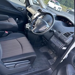平成27年　日産セレナ　HYBRIDの画像