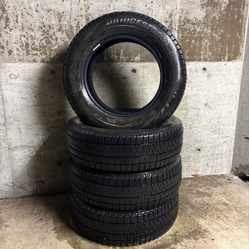 C-43タイヤ 中古 BRIDGESTONE STUDLESS BLIZZAK VRX2 195/65R15