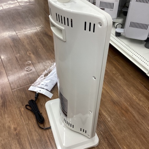 【半年間動作保証付き】TEKNOS カーボンヒーター 5,478円