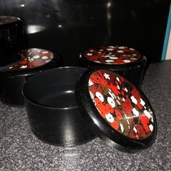 お弁当箱の画像