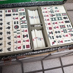 麻雀パイセットお譲り致します。
の画像