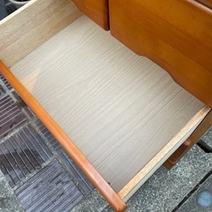 カントリー風チェストの画像