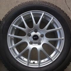 ブリヂストンアイスパートナー2スタッドレス215/60R17 215/60-17バリ山7J+45 114.3 5穴4本セットCH-Rエスティマオデッセの画像