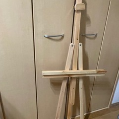 イーゼルの画像