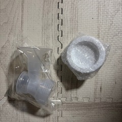 LARUTAN 電動さく乳器の画像