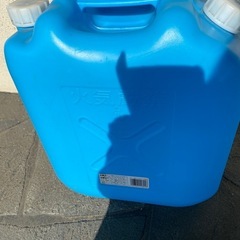 灯油用ポリタンクの画像