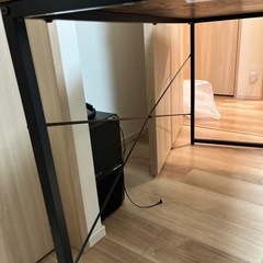 パソコンデスクの画像