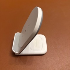 スマホワイヤレス充電器の画像