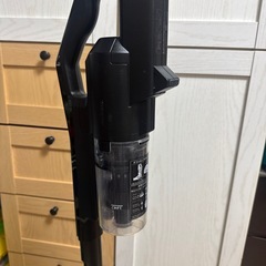 アイリスオーヤマ 充電式掃除機 SCD-184pPの画像