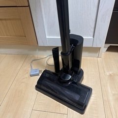 アイリスオーヤマ 充電式掃除機 SCD-184pPの画像