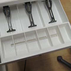 CLOVER レジスター N100LC ホワイト 動作確認済み インボイス制度非対応 ドロワーキー2本 元箱付き レジ クローバー 店舗用品 業務用 札幌市 清田区 平岡の画像