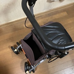 シルバーカー　手押し車の画像