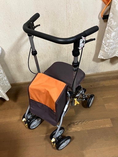 【終了】シルバーカー　手押し車