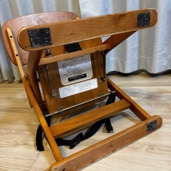 ベビーチェア お食事テーブルの画像