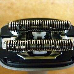 ☆未使用品 Panasonic エントリーシェーバー ES-RT4N 3枚刃 充電式 電気カミソリ シルバー パナソニック 電気シェーバー ステンレス鍛造刃 札幌市 豊平区 平岸店の画像