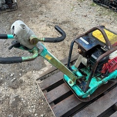 三笠産業 バイブロコンパクター　前後進 プレート　コンパクター　MVH-100 ホンダガソリンエンジン 5.5馬力 プレートランマ ランマー 高打撃 転圧機 地固め 整地 舗装 道路 仕上げ 建設機械 MIKASA 宮崎 動画ありの画像