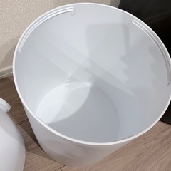 Pigeon ステール おむつごみ箱 ホワイトの画像