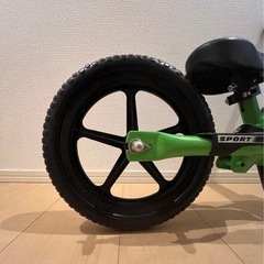 STRIDER グリーンの画像