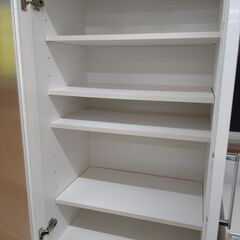 リユースのサカイ浦和店 【F349】スリム食器棚2枚扉 ホワイトの画像