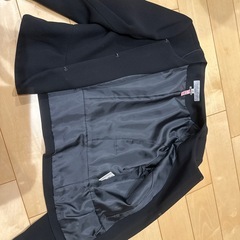 レディーススーツ（ジャケット）の画像