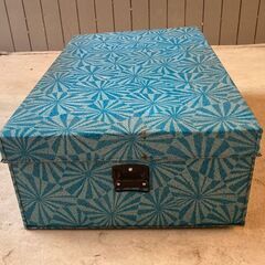 衣装ケース 金属製の画像